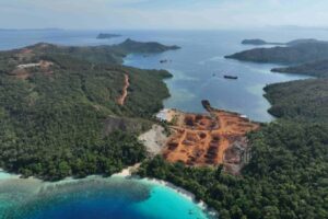 mining-indonesia-768x512.jpg