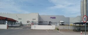 20250623_155847_Mondelez_factory_in_Tomaszow_Mazowiecki_Poland-scaled.jpg