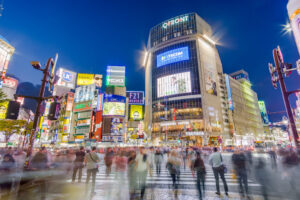 Tokyo_Shibuya_Scramble_Crossing_2018-10-09-scaled.jpg