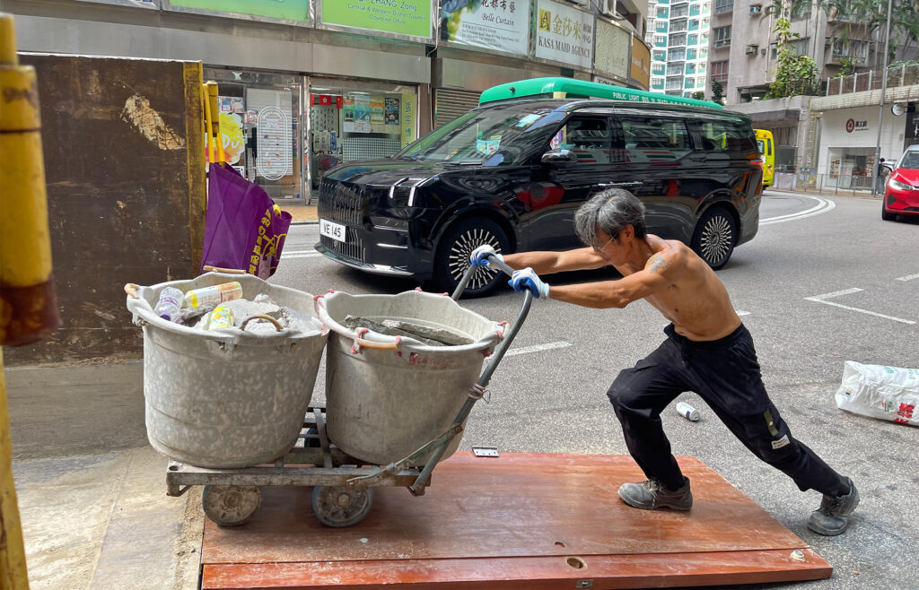 apartment-demolition-and-remodeling-worker.jpg